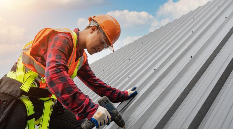 Professional gutter cleaning in Clear, AK